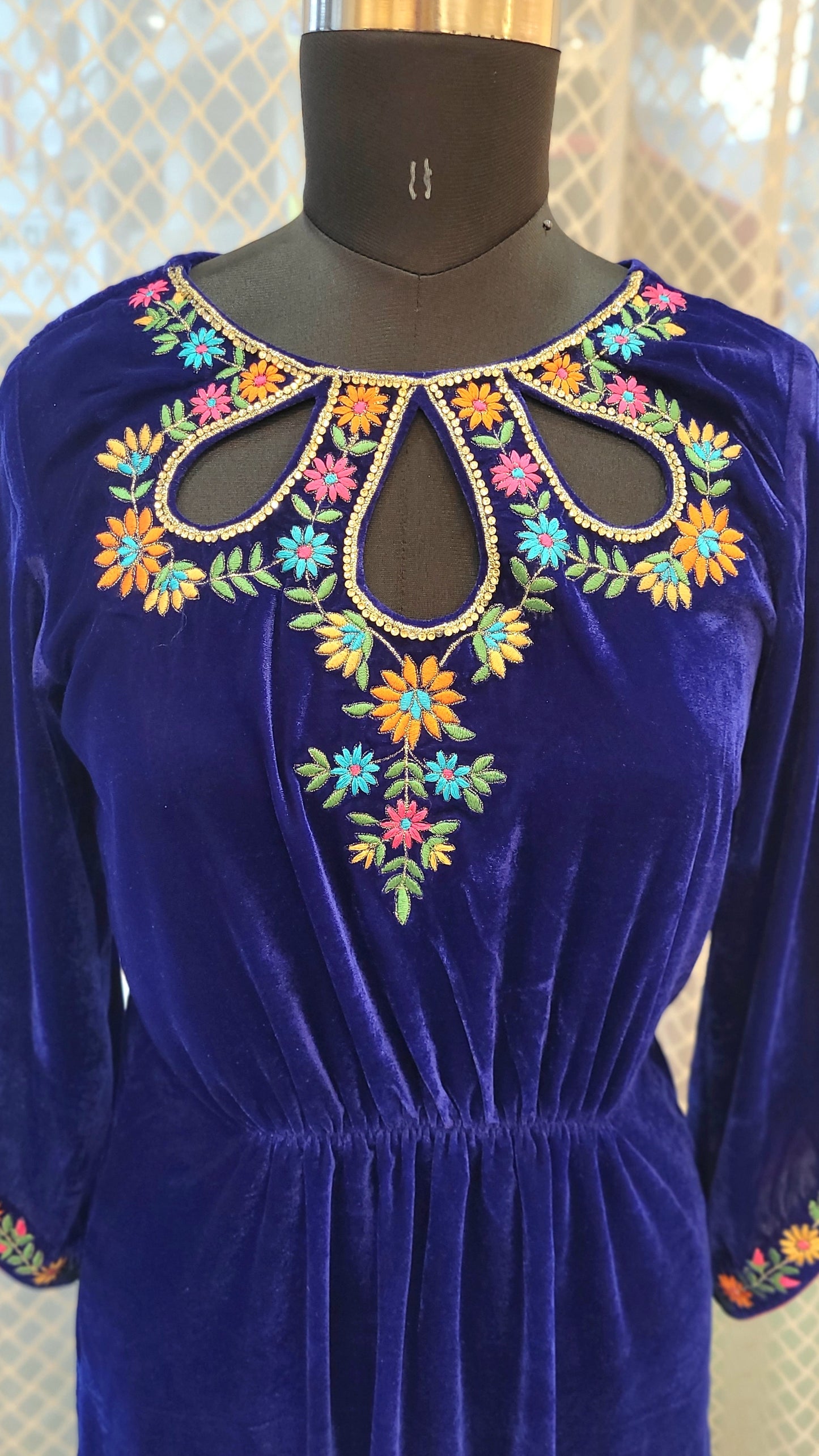 Suique Royal Blue Velvet Dress