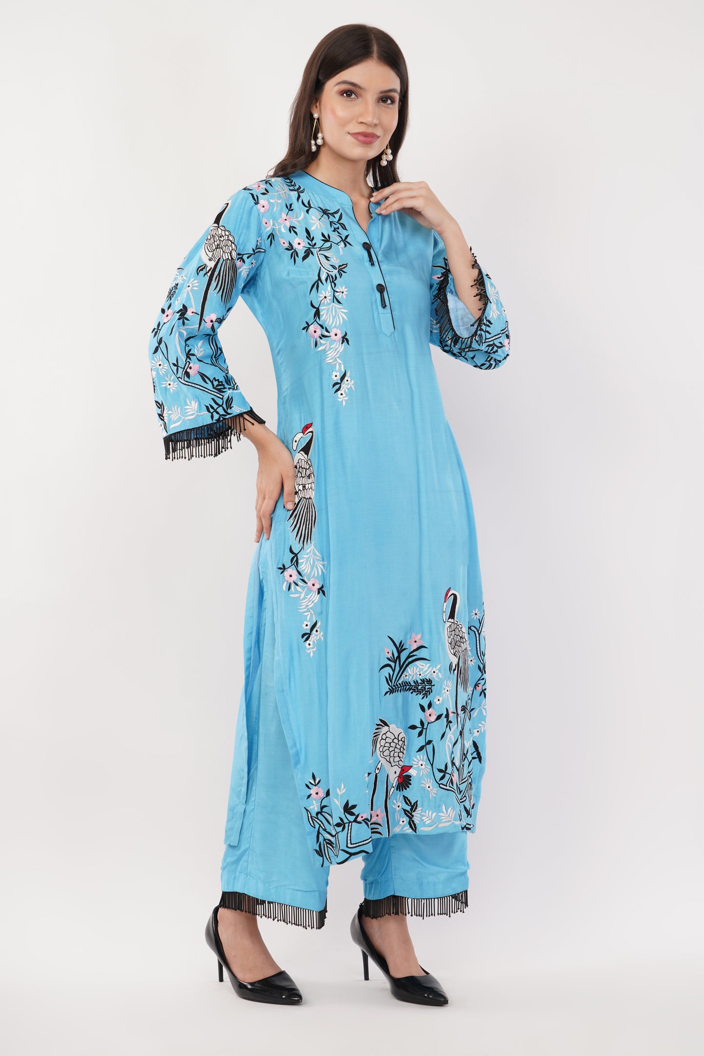 Suique Ocean Whisper Embroidered Suit Set
