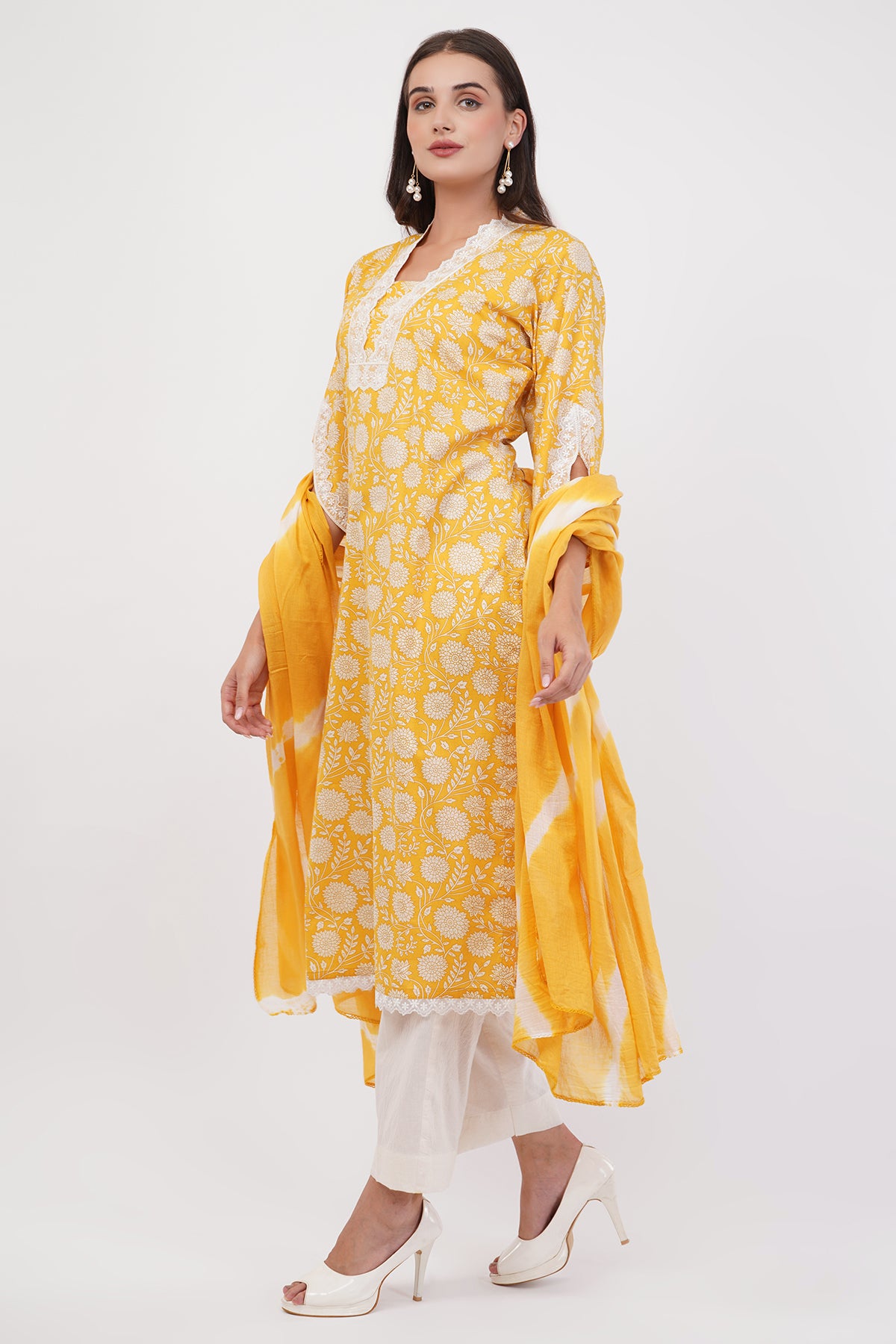 Suique Sunny Yellow Printed Suit Set