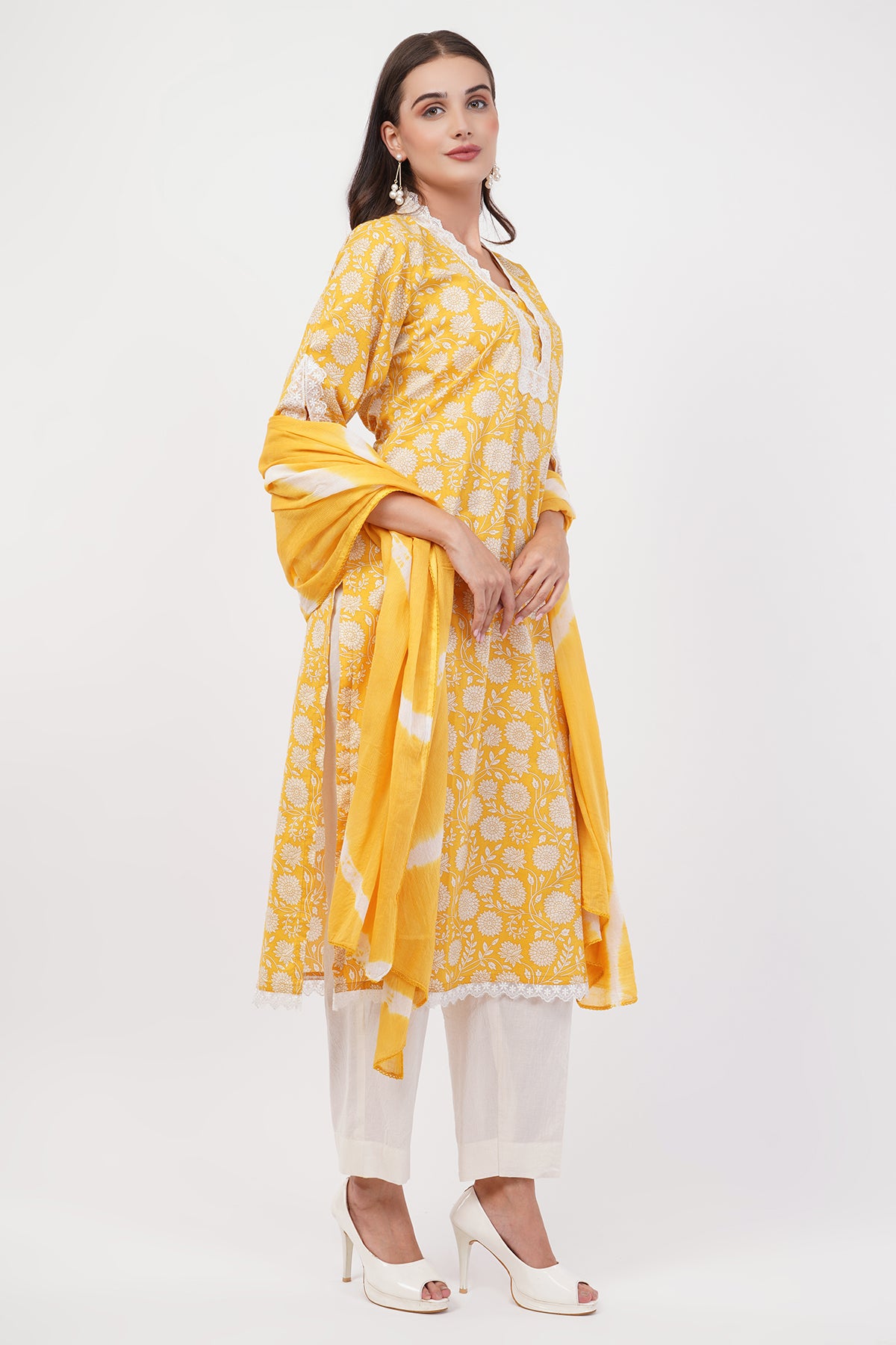 Suique Sunny Yellow Printed Suit Set