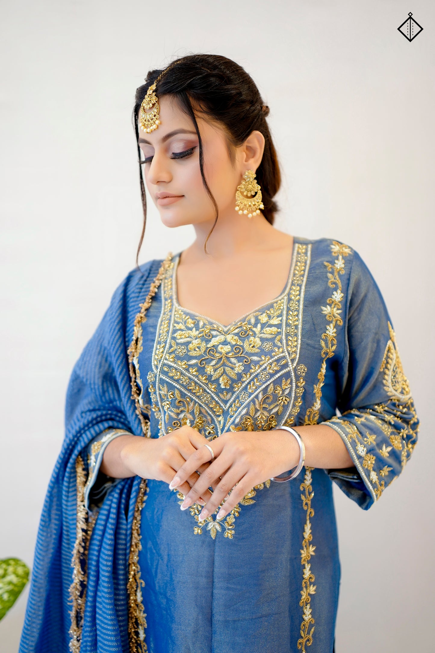 Suique Majestic Blue Shimmer Suit Set