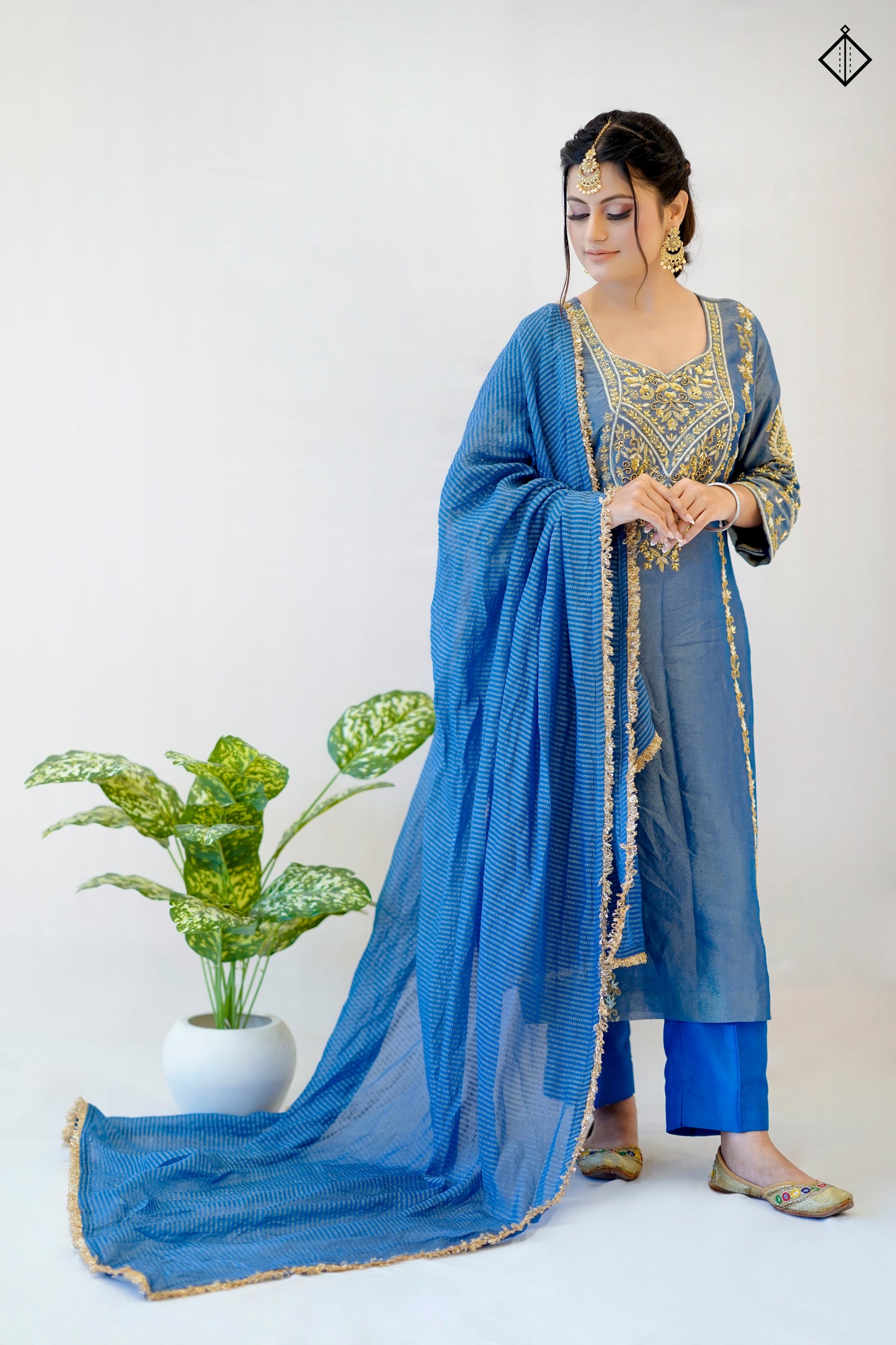 Suique Majestic Blue Shimmer Suit Set
