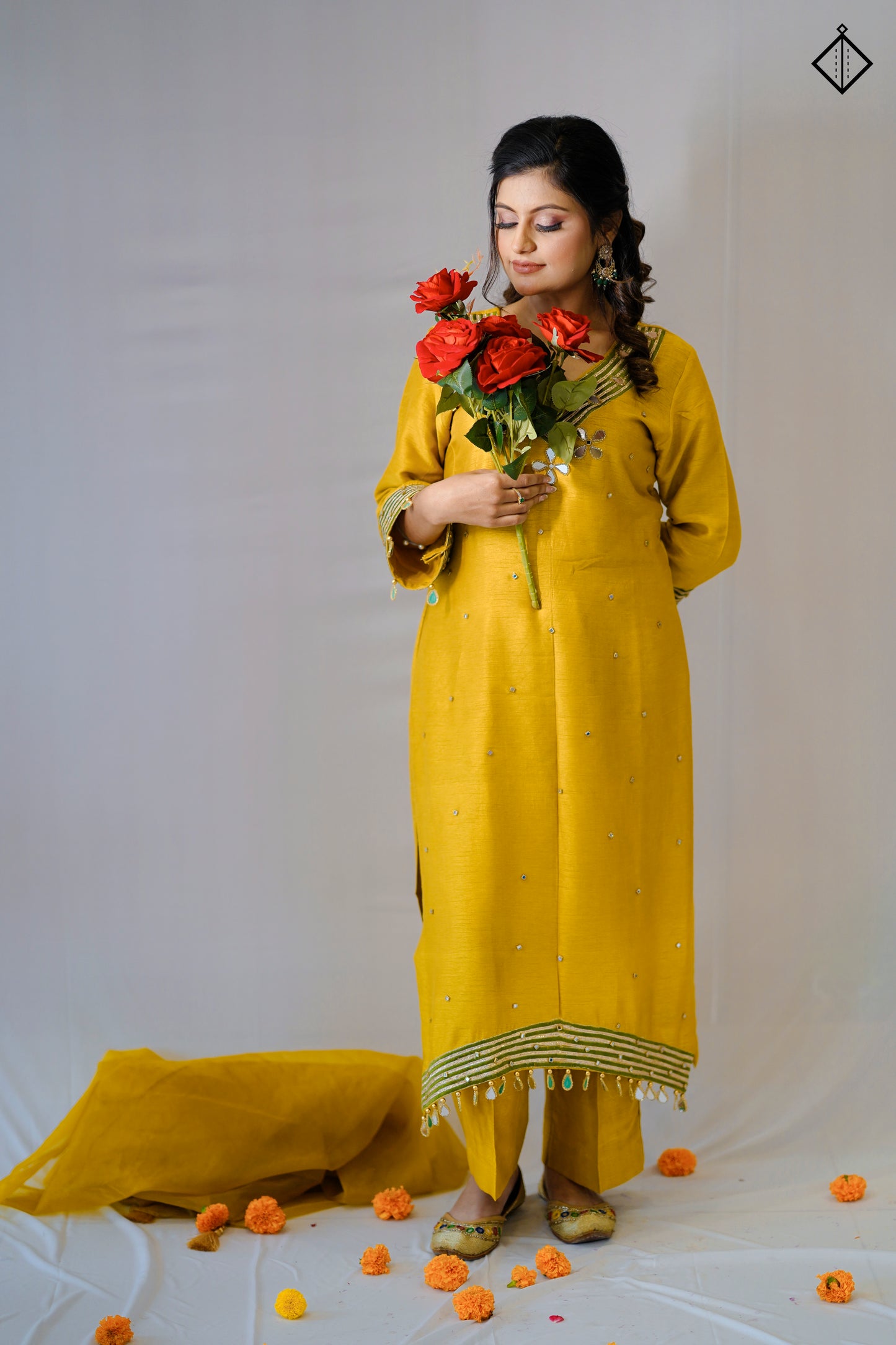 Suique Sunny Yellow Mirror Kurta Set