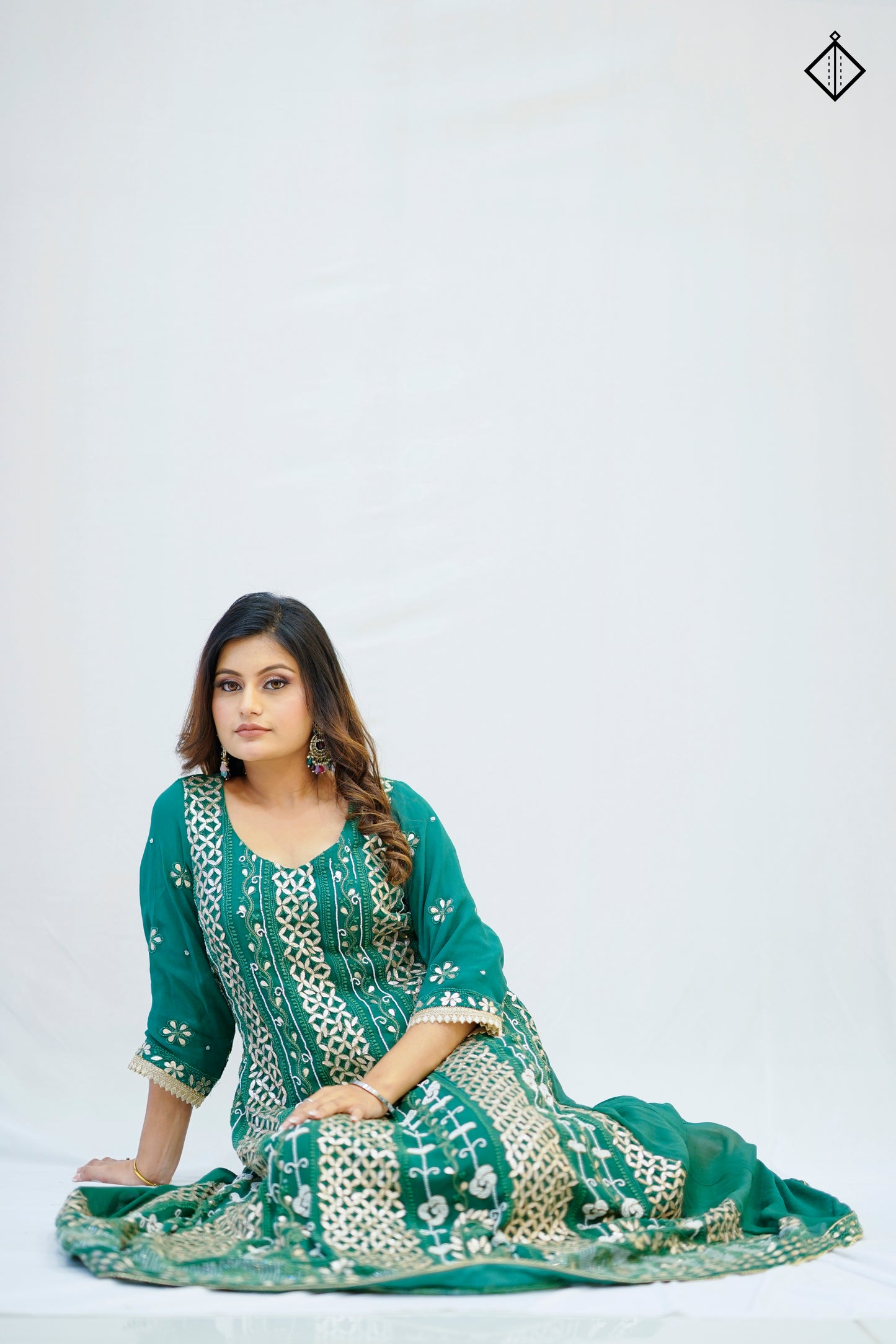 Suique Emerald Green Anarkali Set