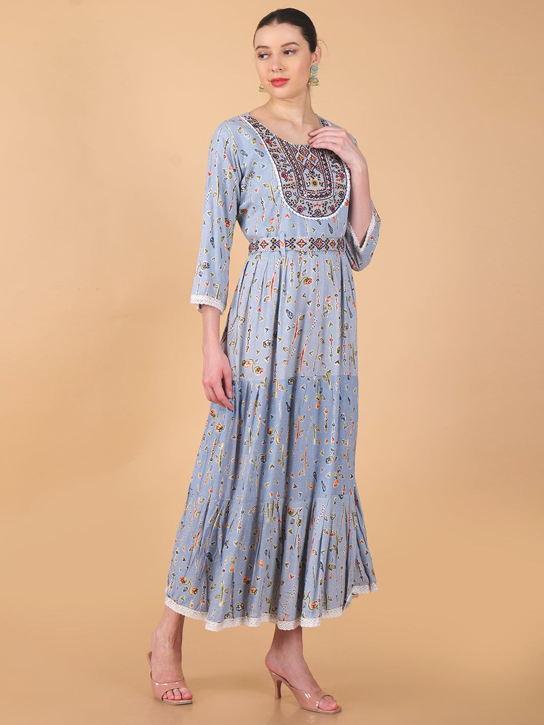 Suique Charming Blue Folkloric Printed Gown