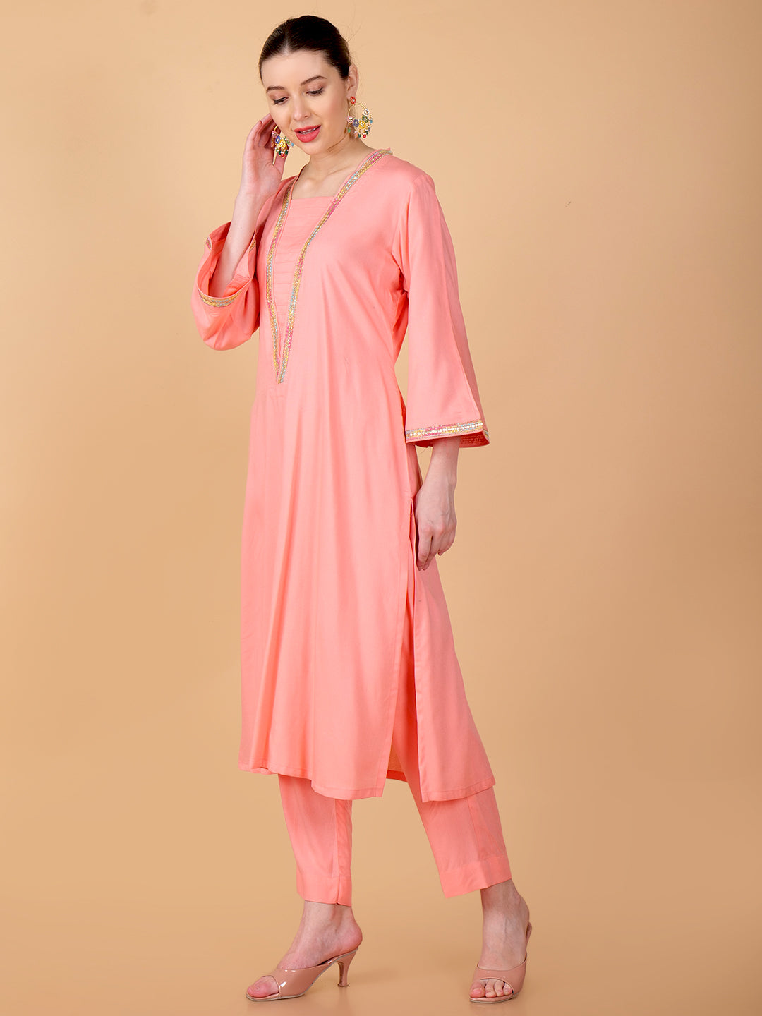Suique Coral Peach Kurta Set