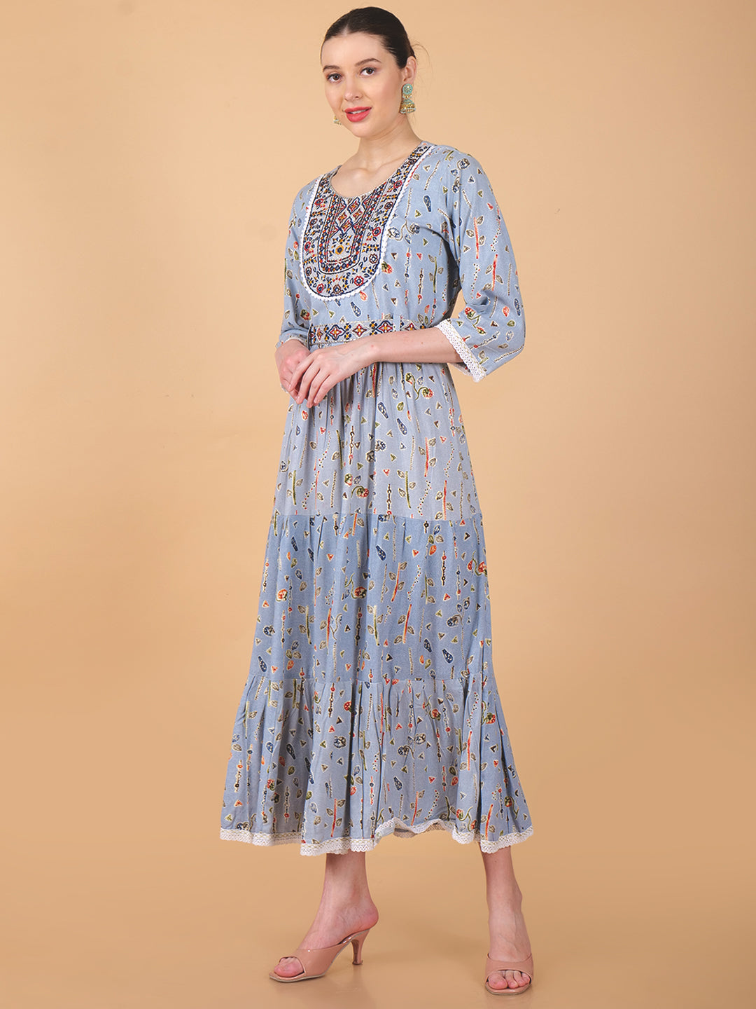 Suique Charming Blue Folkloric Printed Gown