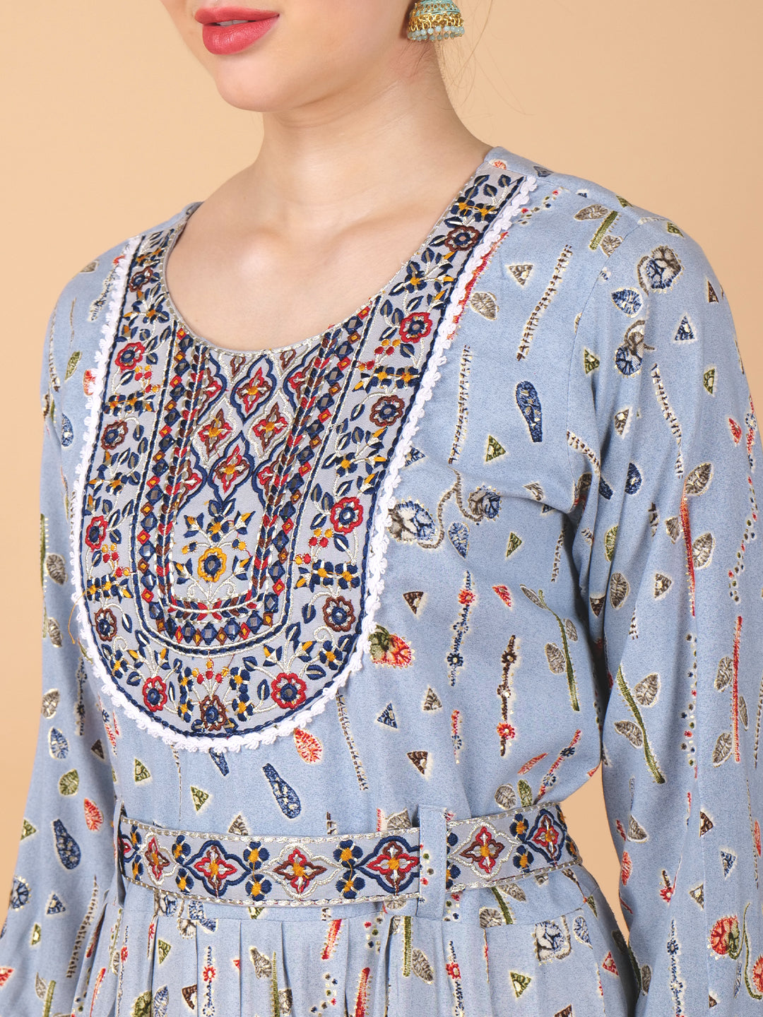 Suique Charming Blue Folkloric Printed Gown