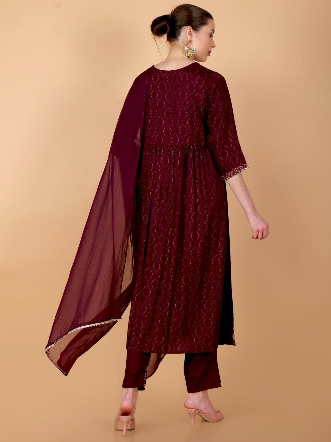 Suique Nayra Cut Maroon Suit Set
