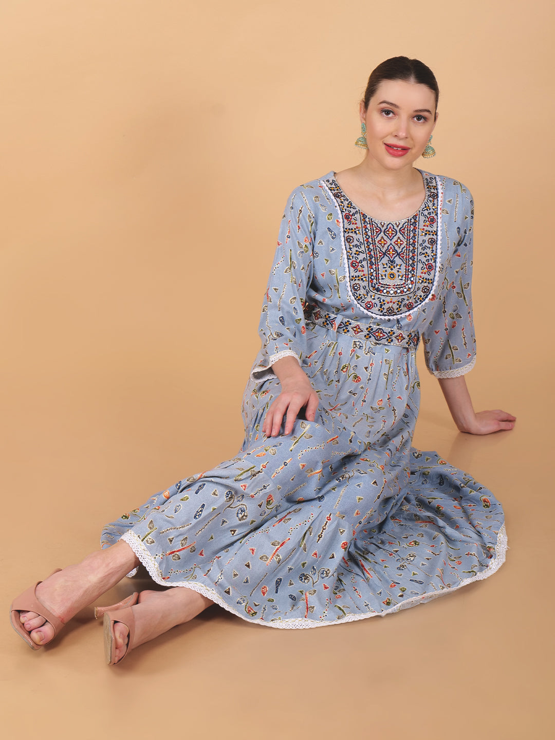 Suique Charming Blue Folkloric Printed Gown