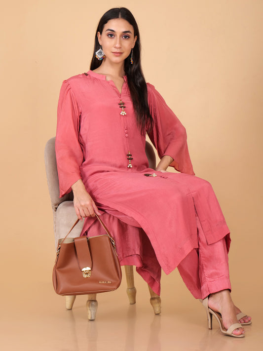 Suique Chic Coral Chinon Kurta Set