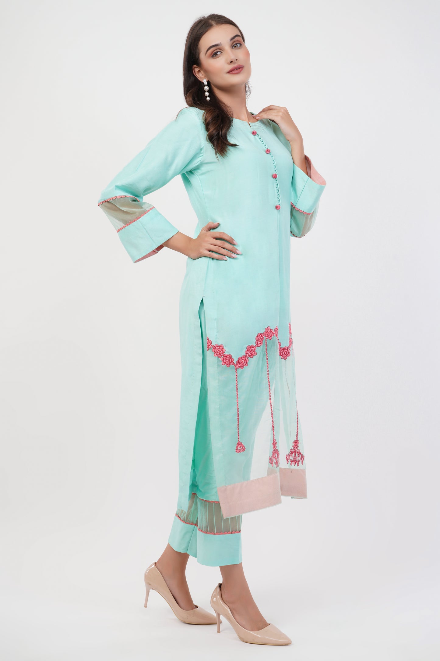 Suique Sea Green Embroidered Kurta Set