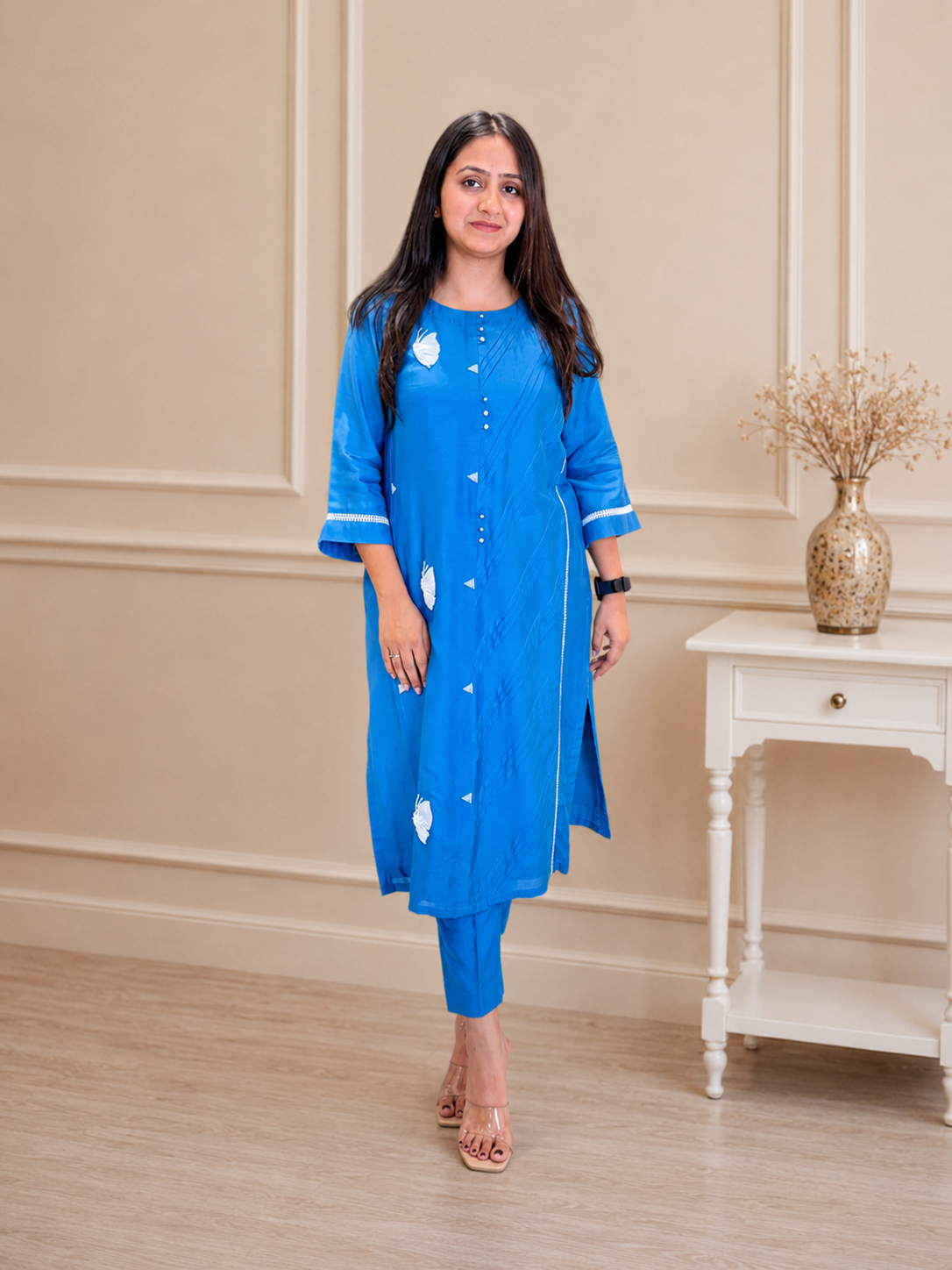Suique muslin pleted and hand embroidery kurta set