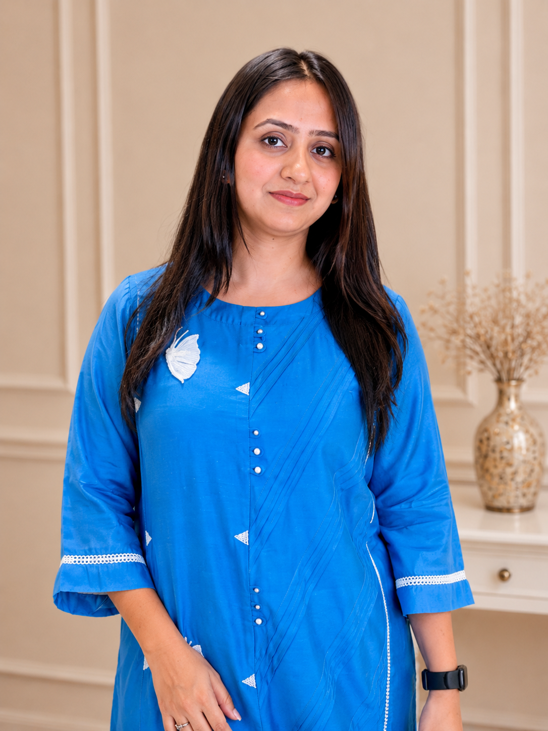 Suique muslin pleted and hand embroidery kurta set