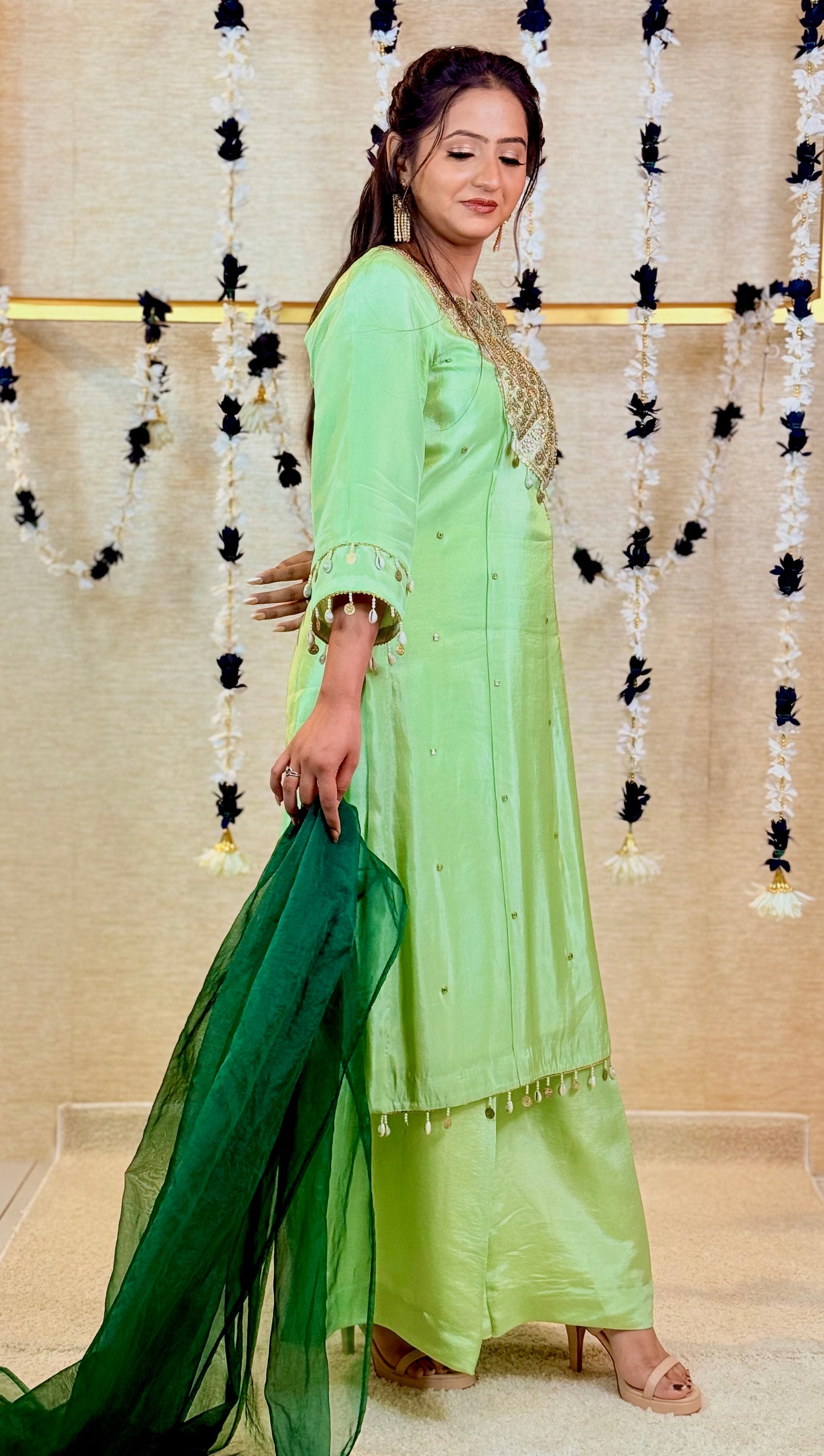 Pista Green Kurta Set with Bottle Green Dupatta